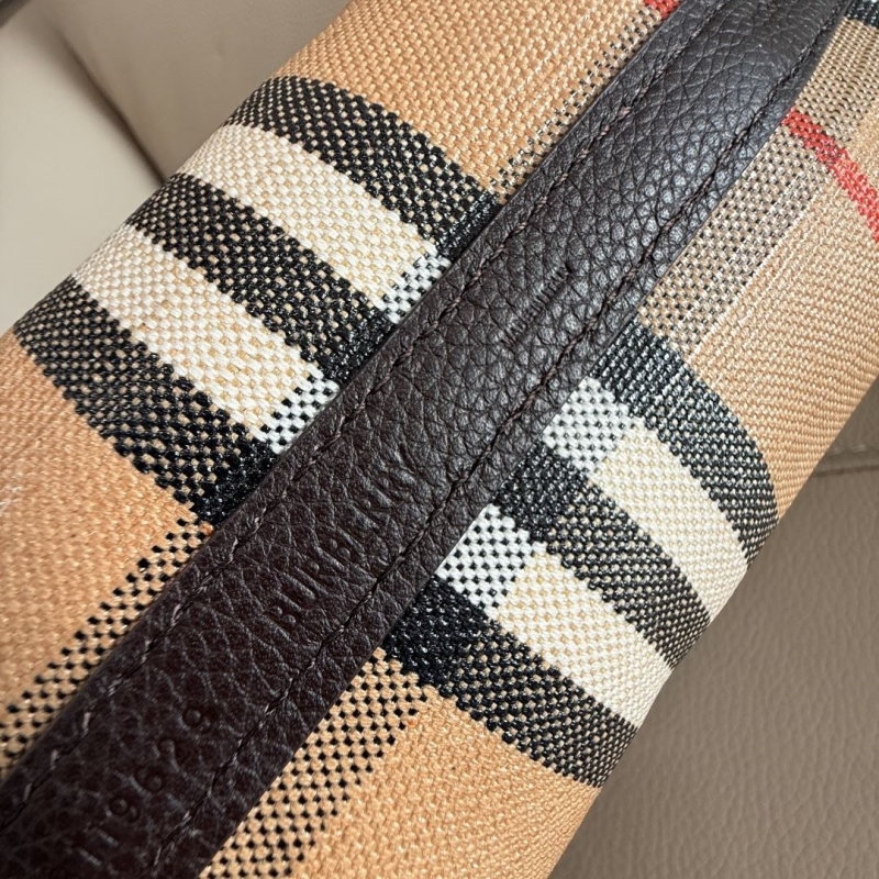 Bv*b*rry shopping bags